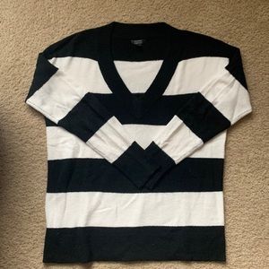 Halogen x Atlantic Pacific V Neck Sweater - Sz M